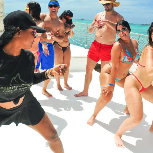 catamaran party dance